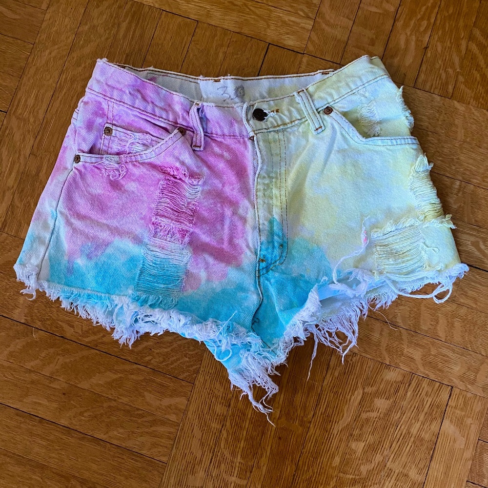 Vintage tie-dye Levi's
